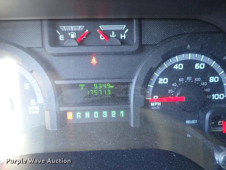 image for item FH9506 2014 Ford Econoline E450 Eldorado Aerotech 220 shuttle bus