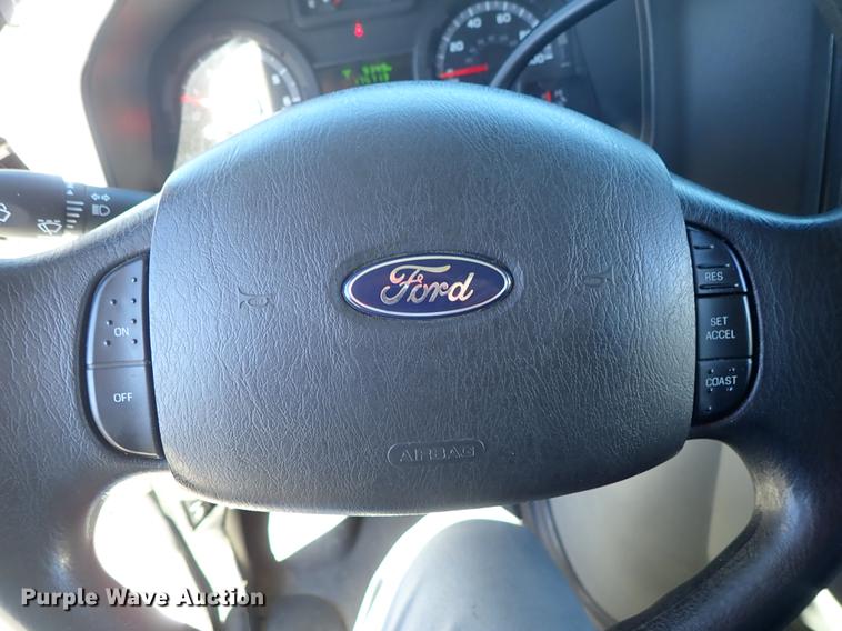 image for item FH9506 2014 Ford Econoline E450 Eldorado Aerotech 220 shuttle bus