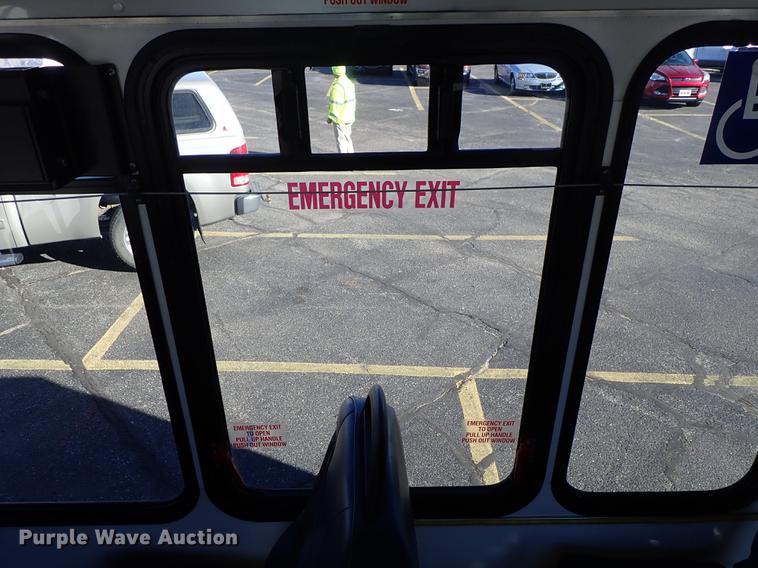 image for item FH9506 2014 Ford Econoline E450 Eldorado Aerotech 220 shuttle bus