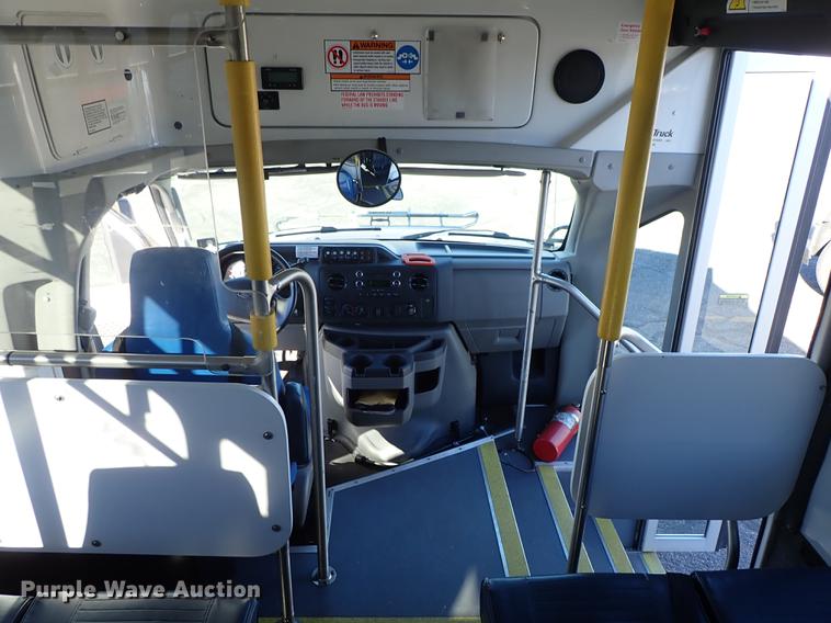 image for item FH9506 2014 Ford Econoline E450 Eldorado Aerotech 220 shuttle bus