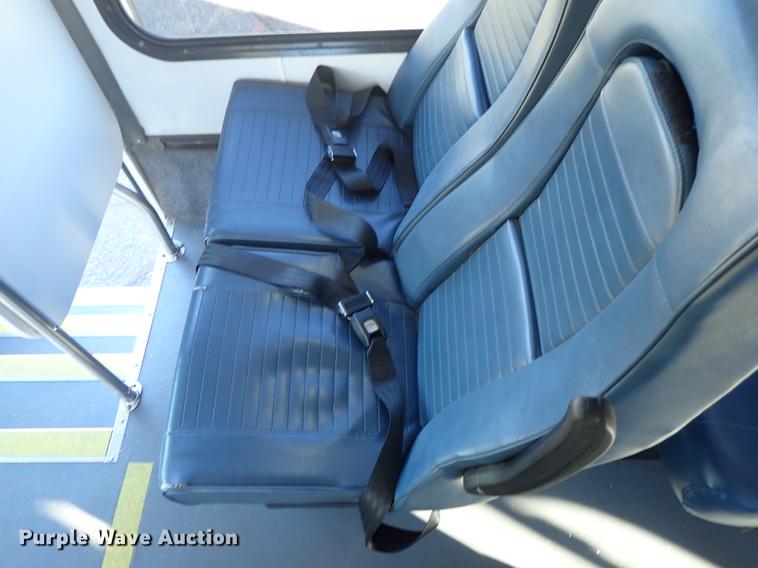 image for item FH9506 2014 Ford Econoline E450 Eldorado Aerotech 220 shuttle bus