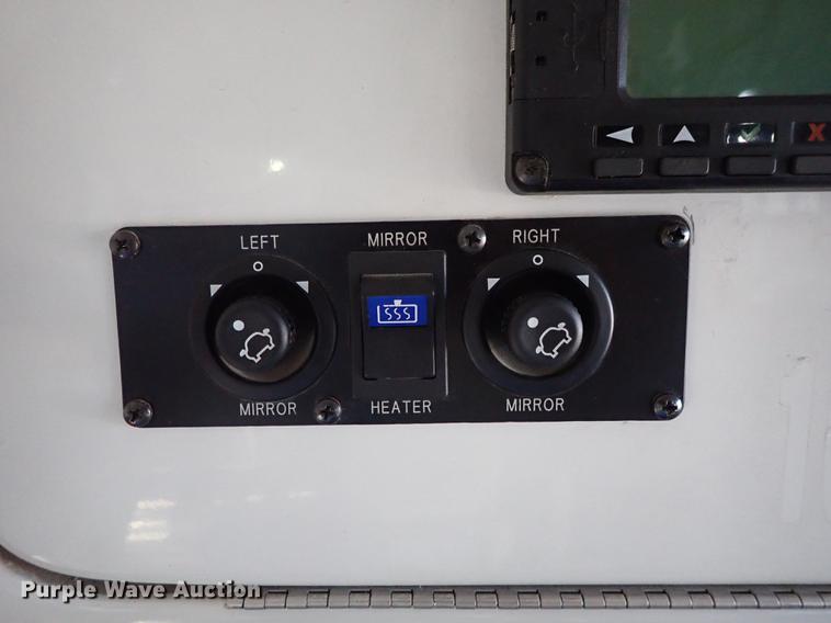 image for item FH9506 2014 Ford Econoline E450 Eldorado Aerotech 220 shuttle bus