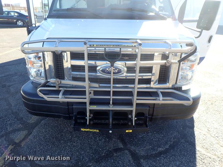 image for item FH9506 2014 Ford Econoline E450 Eldorado Aerotech 220 shuttle bus