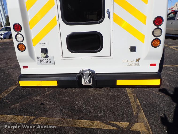 image for item FH9506 2014 Ford Econoline E450 Eldorado Aerotech 220 shuttle bus