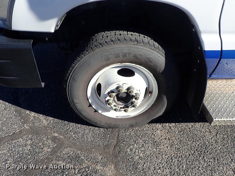 image for item FH9506 2014 Ford Econoline E450 Eldorado Aerotech 220 shuttle bus