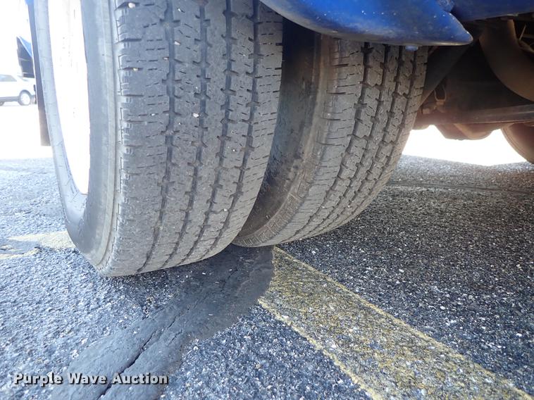 image for item FH9506 2014 Ford Econoline E450 Eldorado Aerotech 220 shuttle bus