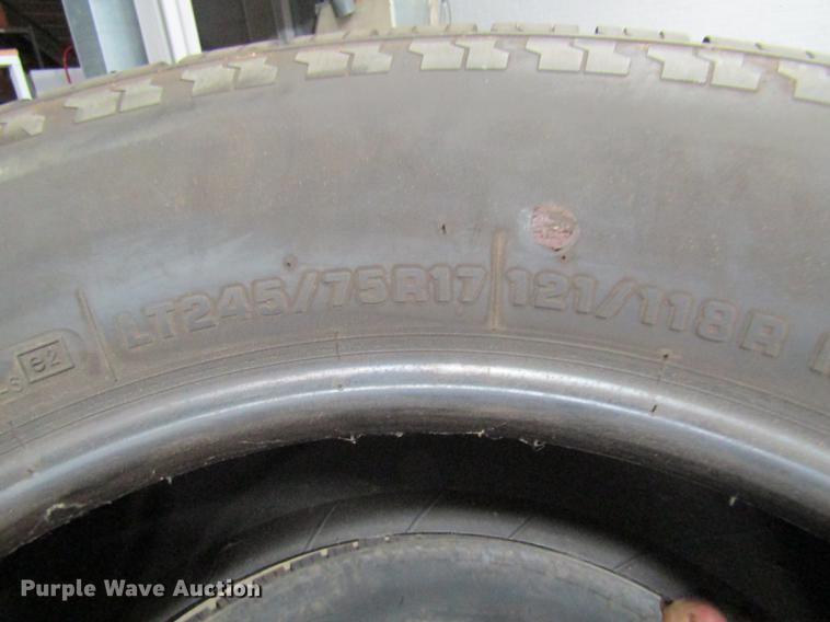 image for item FI9540 (22) tires