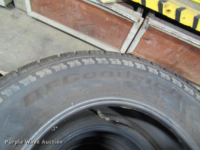 image for item FI9540 (22) tires
