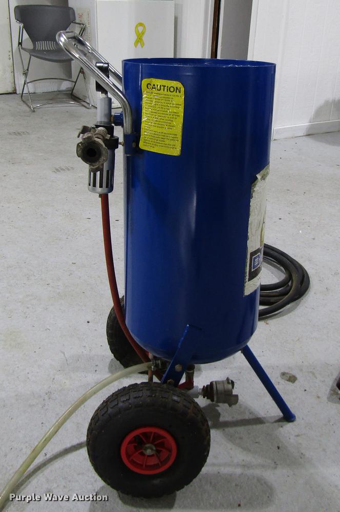 image for item FJ9566 Bady Boy sandblasting pot