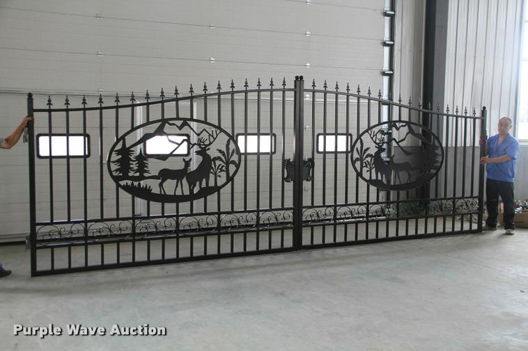 image for item G1459 Wrought iron driveway entrance gate