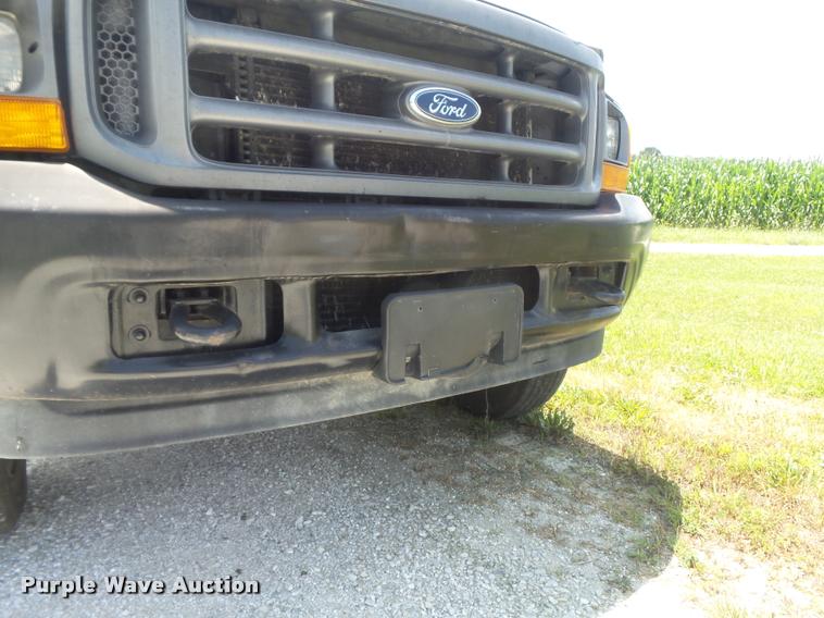 image for item K7559 2001 Ford F450 XL Super Duty tire service truck