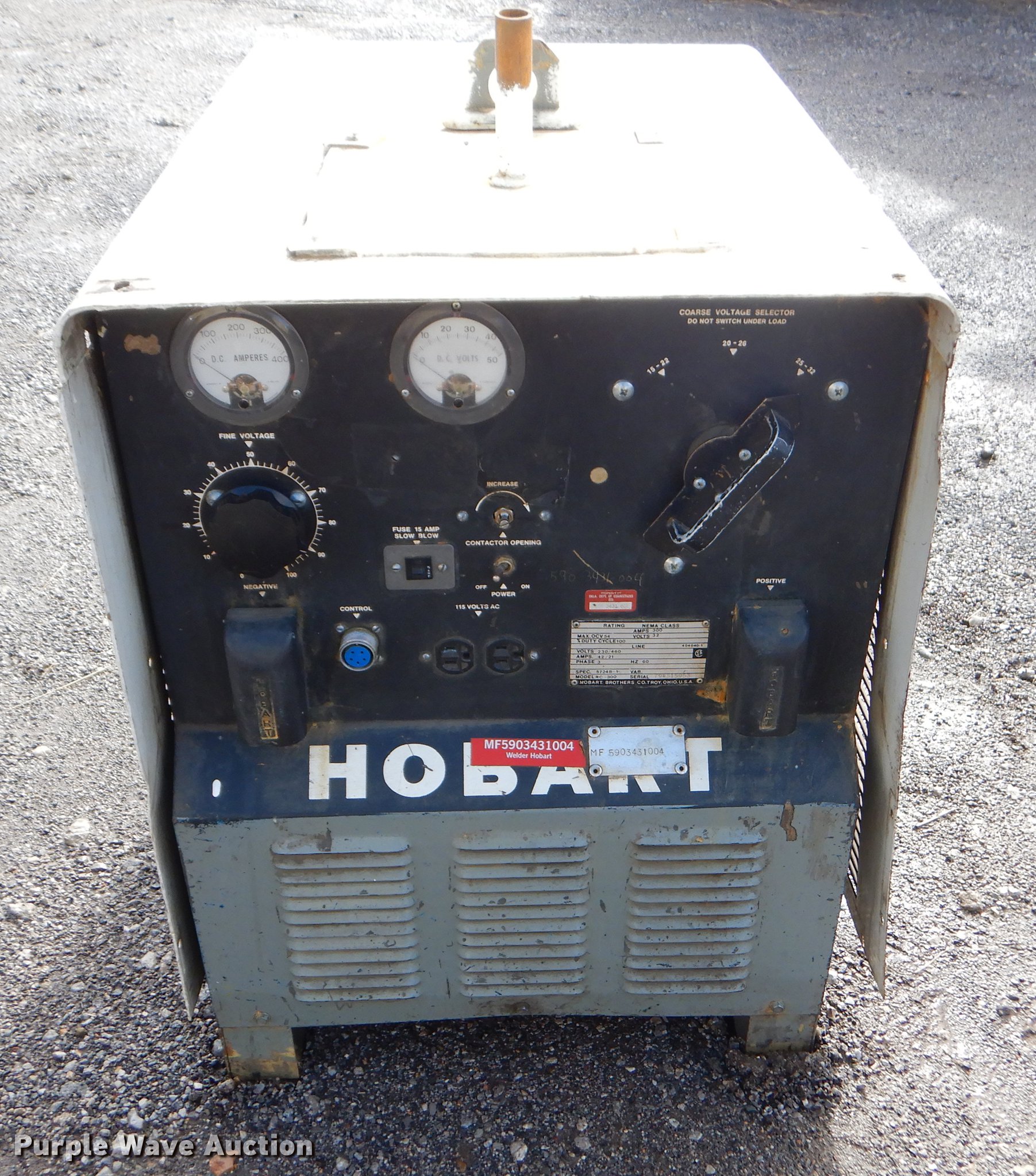 Hobart RC-300 welder in Collinsville, OK | Item ER9385 sold | Purple Wave