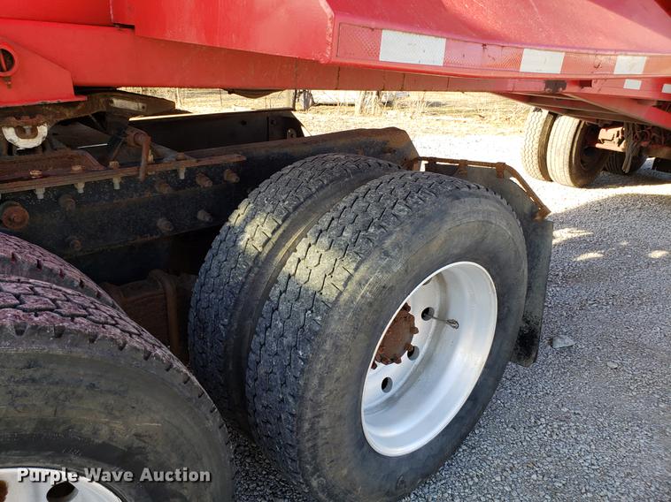 image for item AV9358 1995 Mack CH613 semi truck