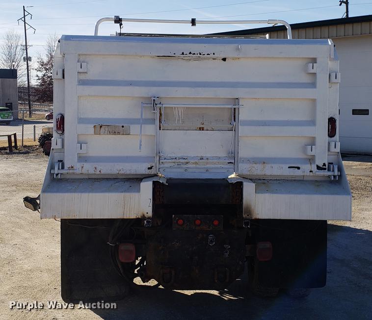 image for item AV9360 2002 GMC C7500 dump truck