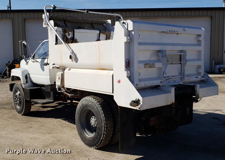 image for item AV9360 2002 GMC C7500 dump truck