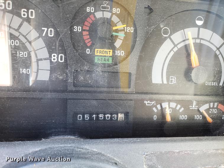 image for item AV9360 2002 GMC C7500 dump truck