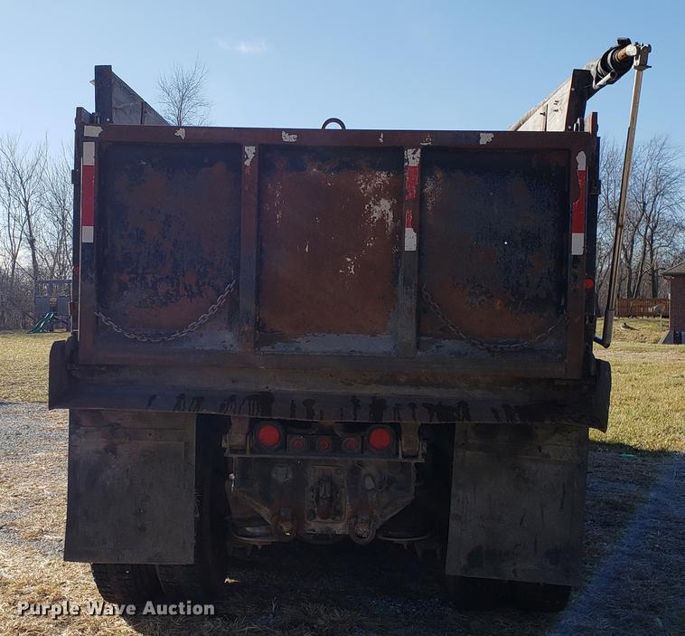 image for item AV9380 1994 Freightliner FLD 120 Classic dump truck