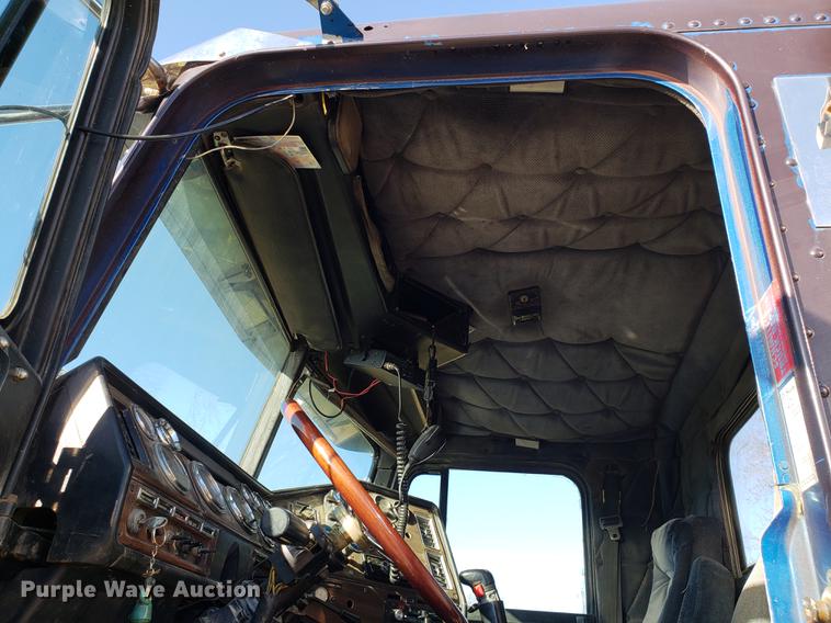 image for item AV9380 1994 Freightliner FLD 120 Classic dump truck