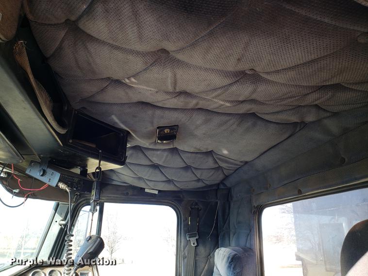 image for item AV9380 1994 Freightliner FLD 120 Classic dump truck