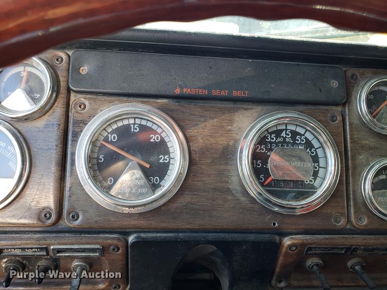 image for item AV9380 1994 Freightliner FLD 120 Classic dump truck