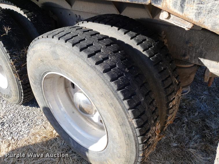 image for item AV9380 1994 Freightliner FLD 120 Classic dump truck