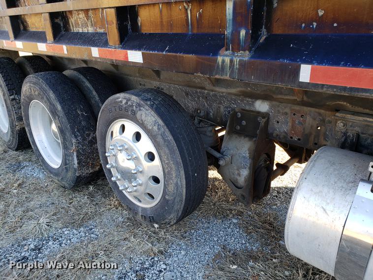 image for item AV9380 1994 Freightliner FLD 120 Classic dump truck