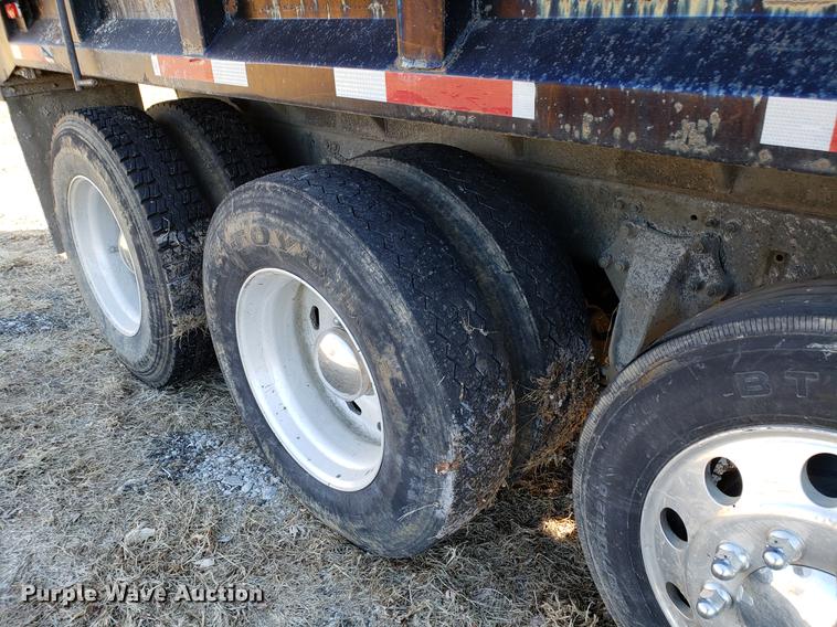 image for item AV9380 1994 Freightliner FLD 120 Classic dump truck