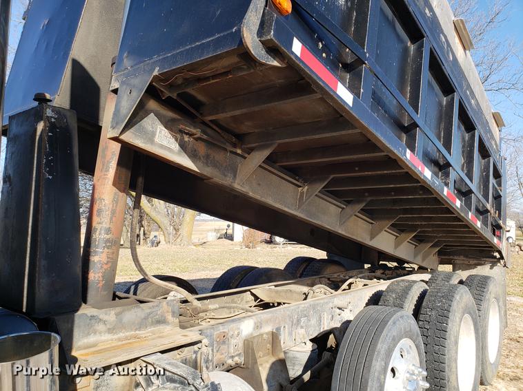 image for item AV9380 1994 Freightliner FLD 120 Classic dump truck