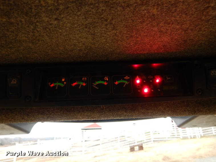 image for item BE9311 2000 John Deere 260 skid steer