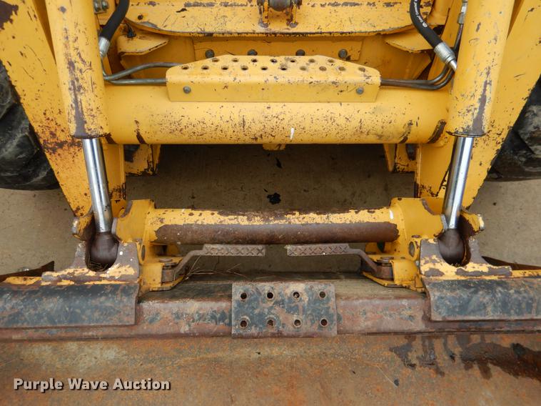 image for item BE9311 2000 John Deere 260 skid steer