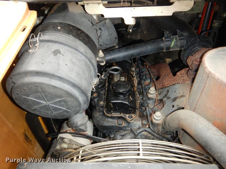 image for item BE9311 2000 John Deere 260 skid steer