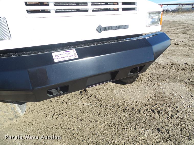 image for item DB2153 1993 International 4800 digger derrick truck