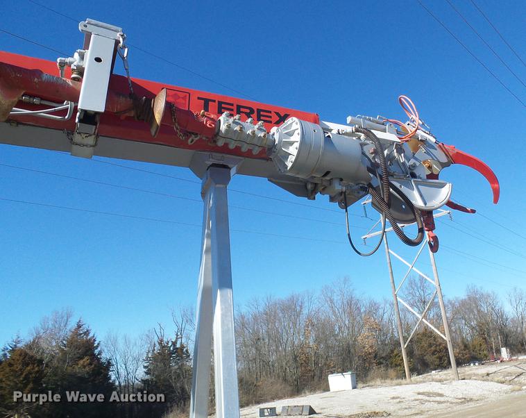 image for item DB2153 1993 International 4800 digger derrick truck