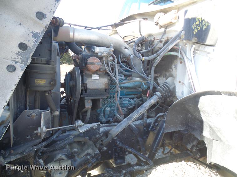 image for item DB2153 1993 International 4800 digger derrick truck