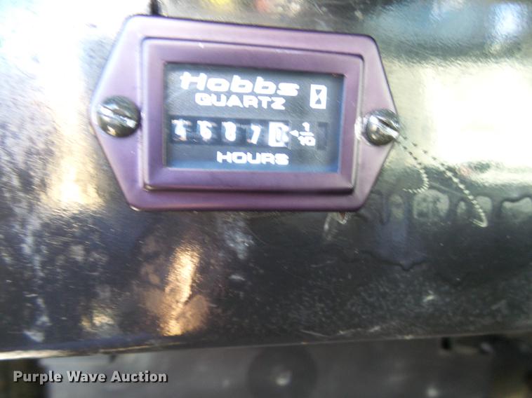 image for item DB2153 1993 International 4800 digger derrick truck