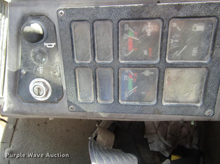 image for item DB6998 1988 Champion 710A motor grader