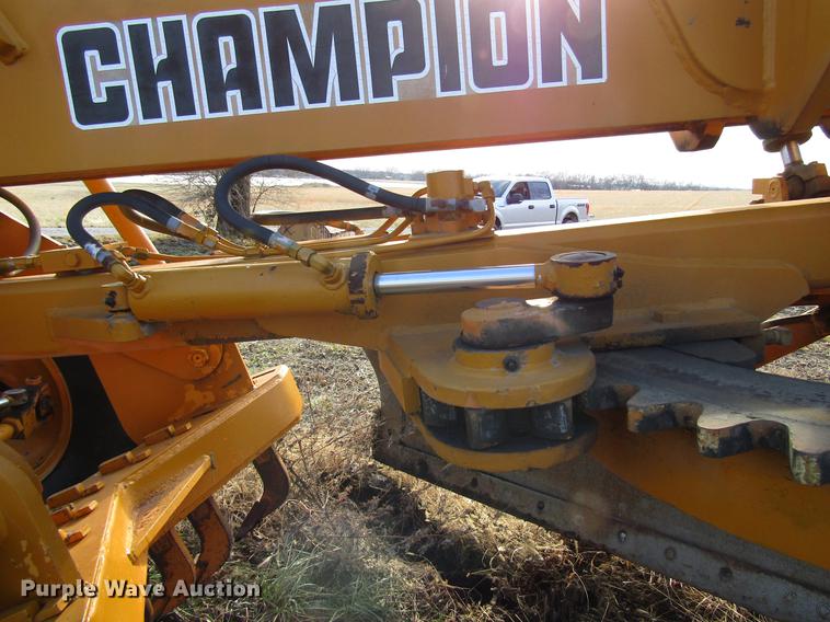 image for item DB6998 1988 Champion 710A motor grader