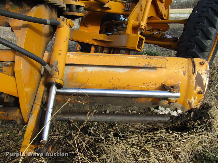 image for item DB6998 1988 Champion 710A motor grader