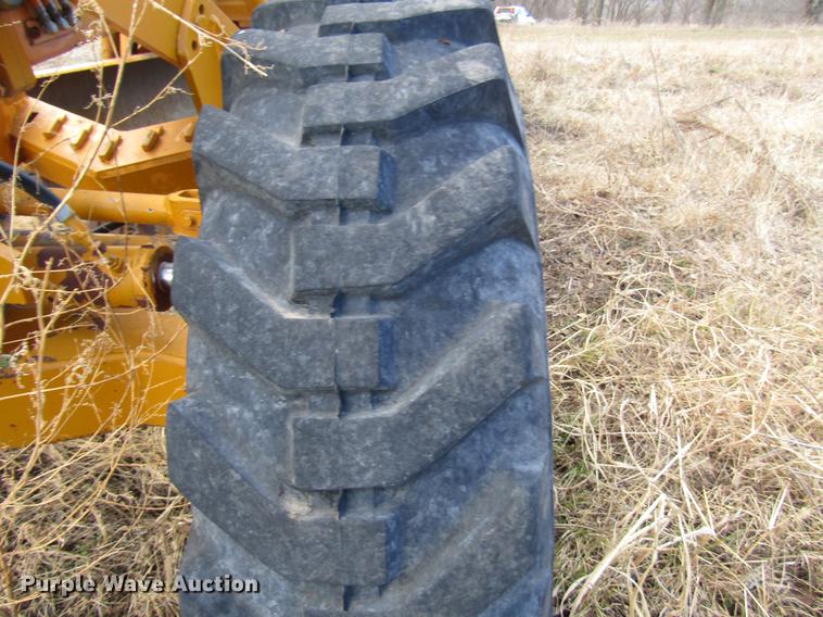 image for item DB6998 1988 Champion 710A motor grader