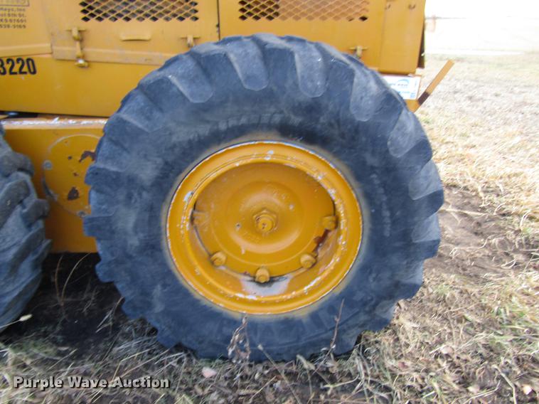 image for item DB6998 1988 Champion 710A motor grader