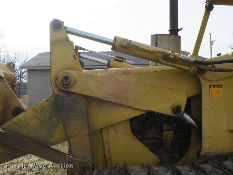 image for item DB8926 1984 John Deere 755A track loader