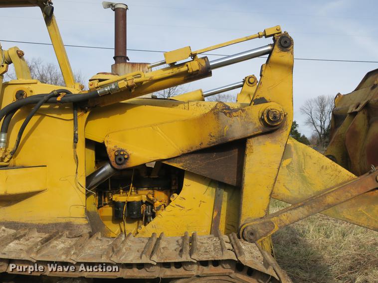 image for item DB8926 1984 John Deere 755A track loader