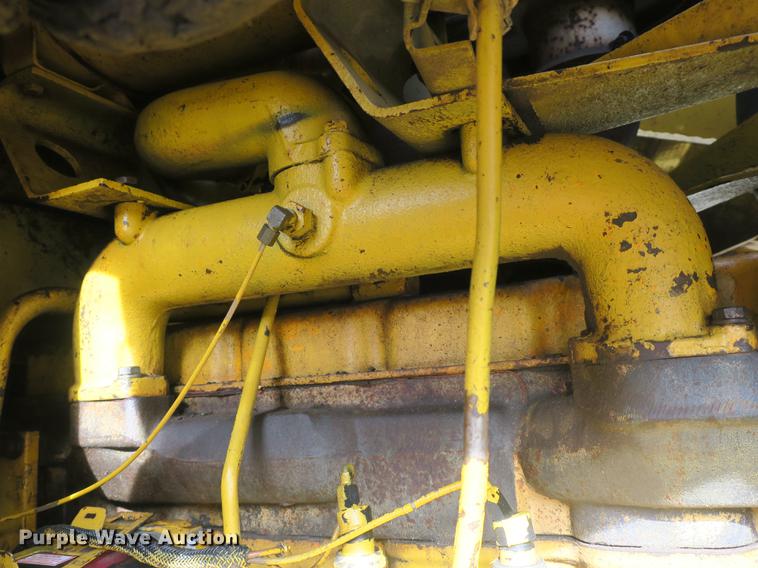 image for item DB8926 1984 John Deere 755A track loader