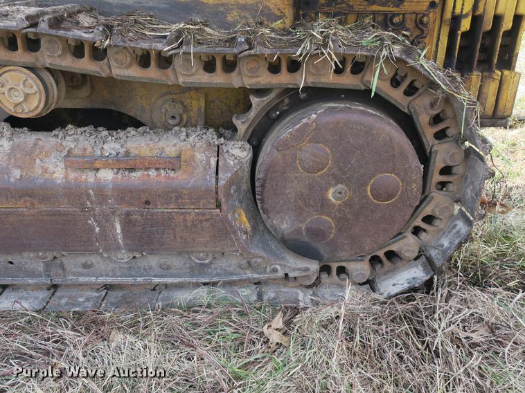 image for item DB8926 1984 John Deere 755A track loader