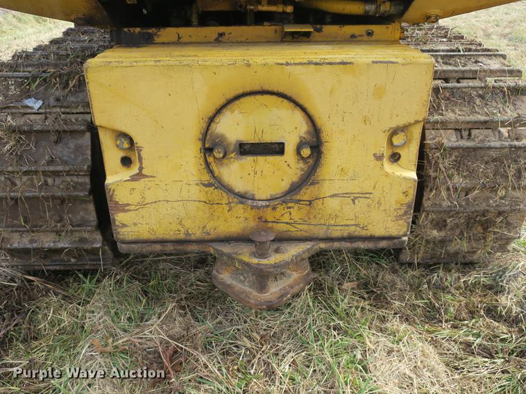 image for item DB8926 1984 John Deere 755A track loader