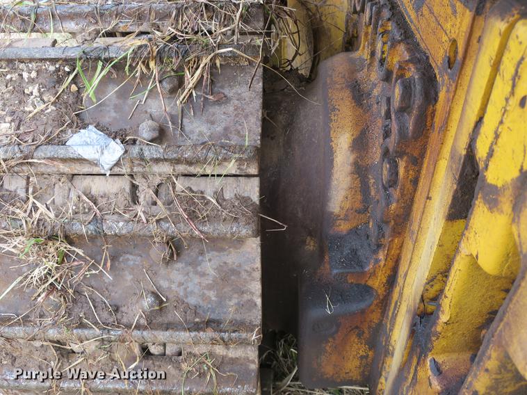 image for item DB8926 1984 John Deere 755A track loader