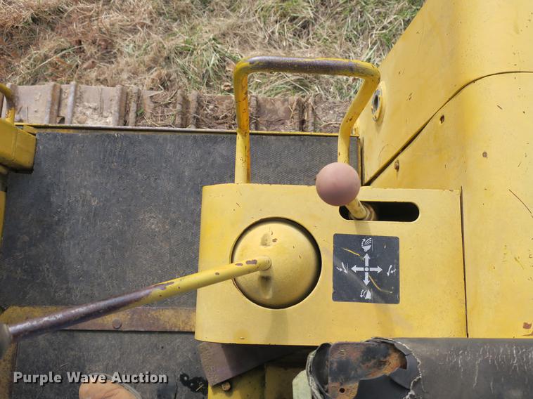 image for item DB8926 1984 John Deere 755A track loader