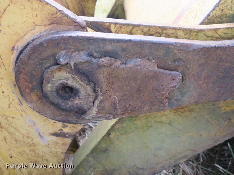 image for item DB8926 1984 John Deere 755A track loader