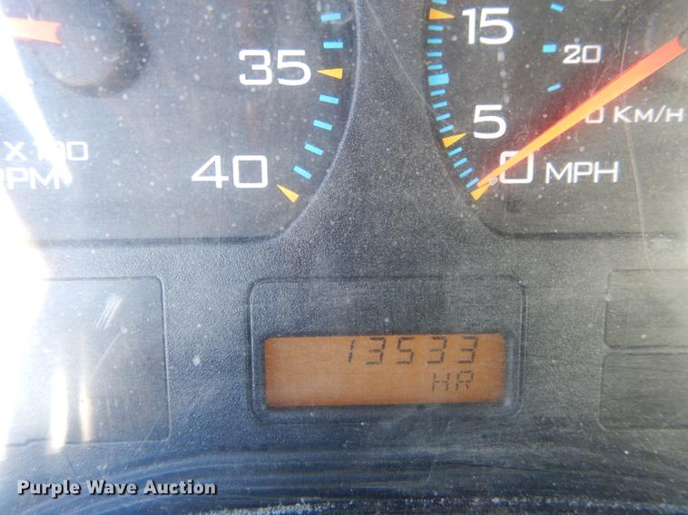 image for item DC0179 2005 International 4300 digger derrick truck