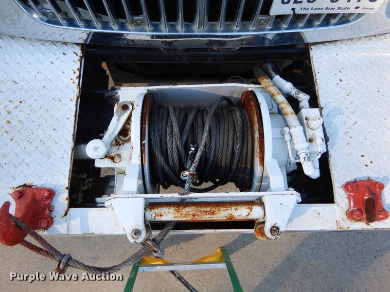 image for item DC0179 2005 International 4300 digger derrick truck